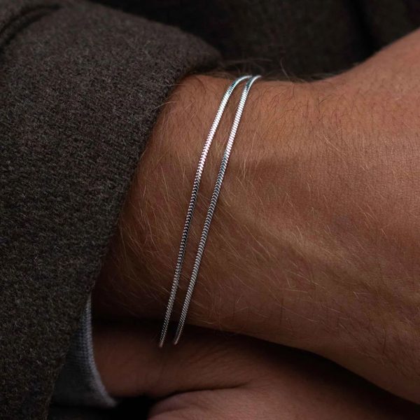 bijou fin en acier inoxydable