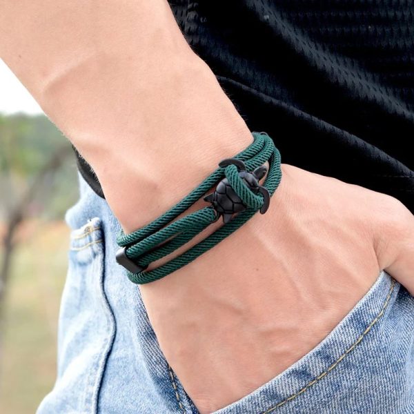 bracelet cordon avec pendentif