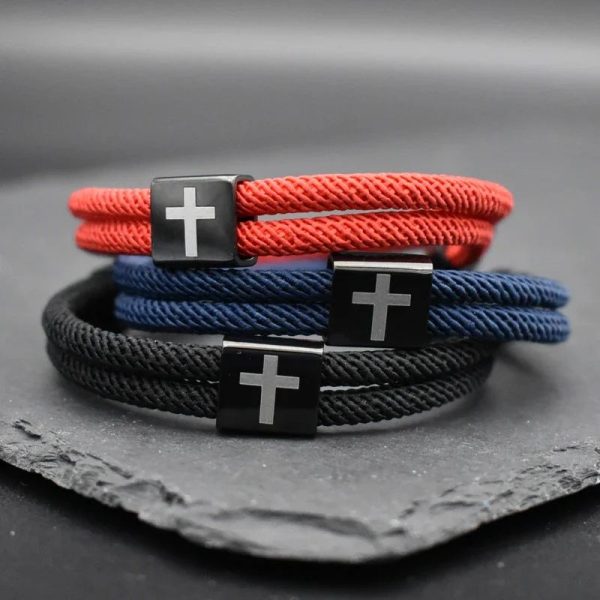 bracelet cordon croix