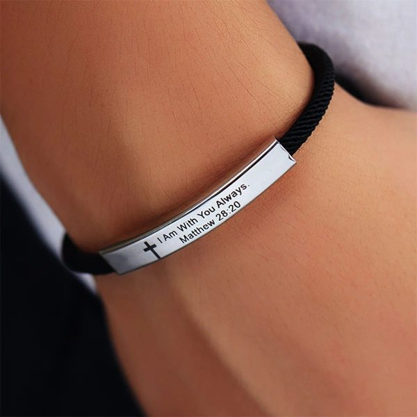 bracelet cordon porte bonheur