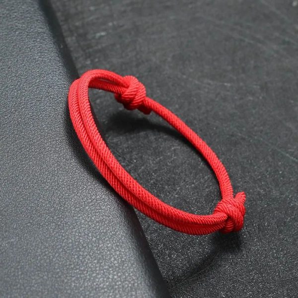 bracelet cordon rouge porte bonheur